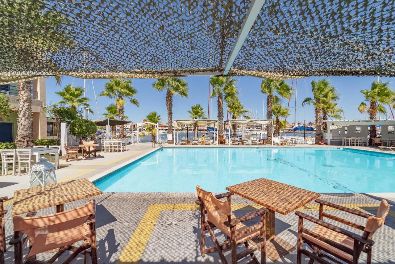 Ianos Hotel Lefkada City Bagian luar foto